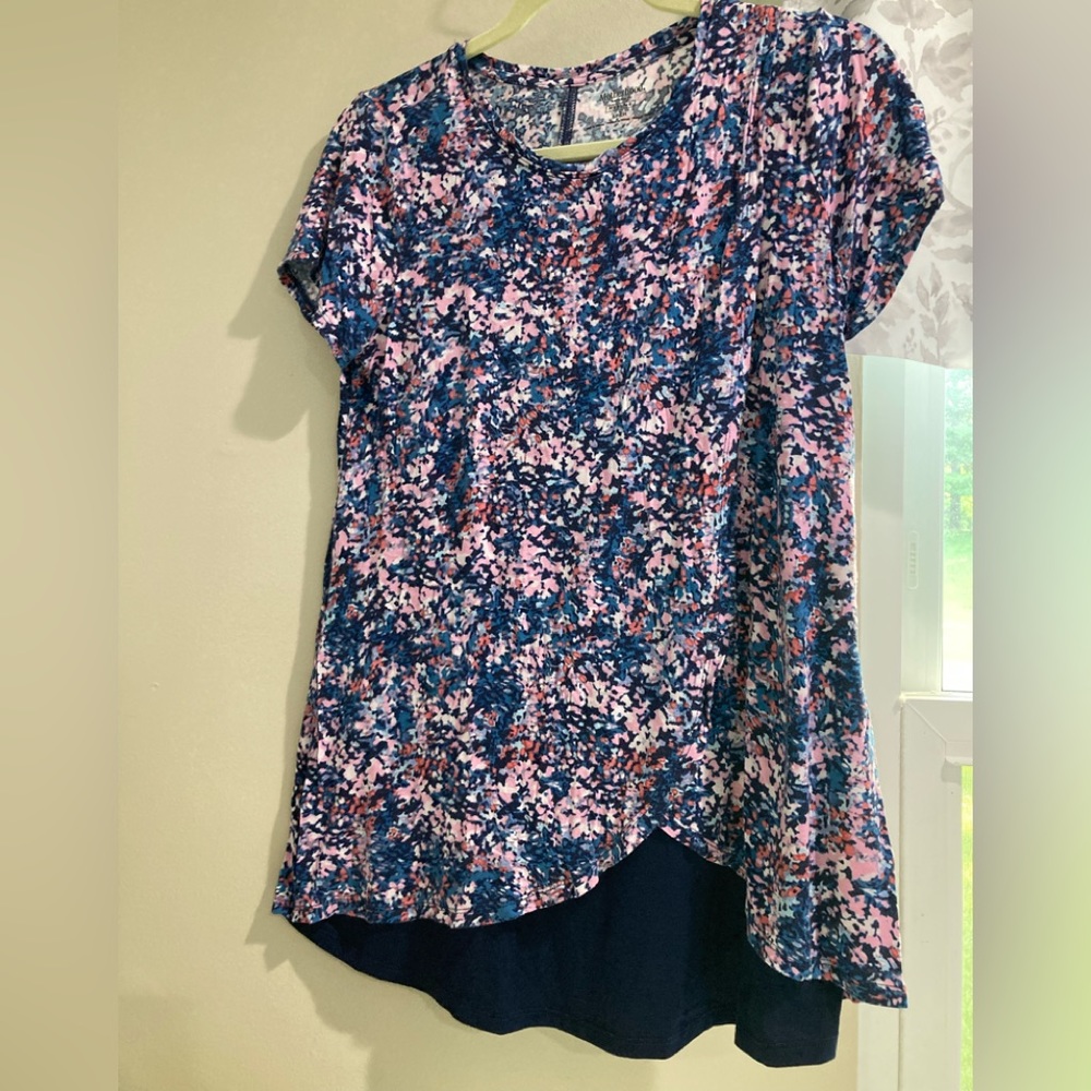 Motherhood Maternity small nursing shirt